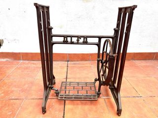 Máquina de coser antigua