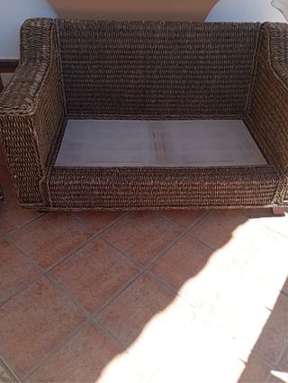 Sofá mimbre marrón