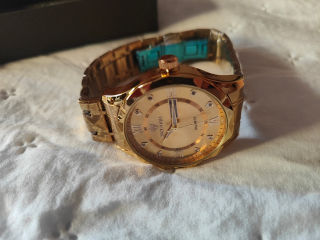 Reloj Elegante dorado