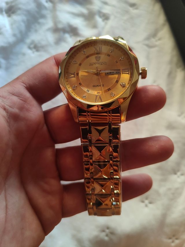 Reloj Elegante dorado