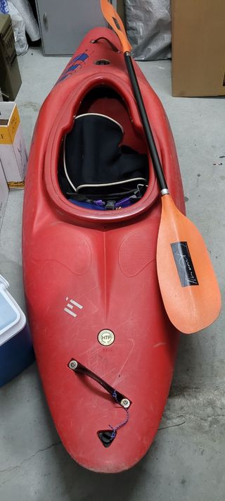 KAYAK PRIJON ALIEN
