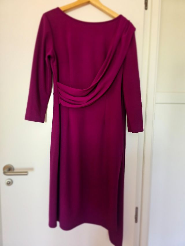 Vestido buganvilla invitada. No usado nunca .