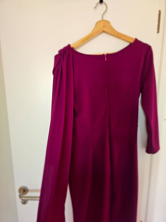 Vestido buganvilla invitada. No usado nunca .