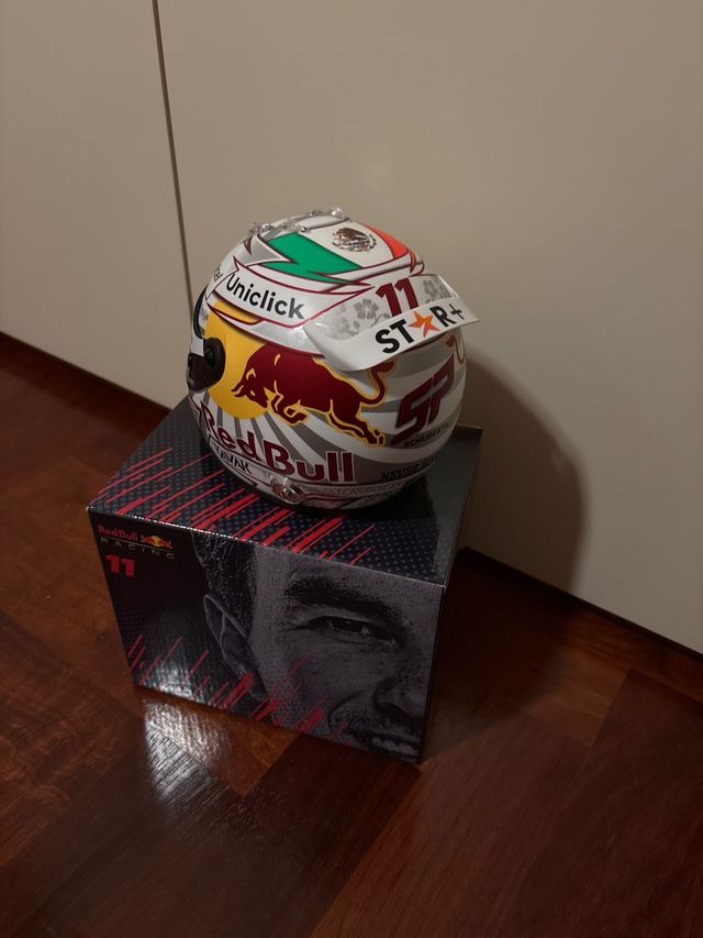 Casco Sergio Perez Red Bull Racing