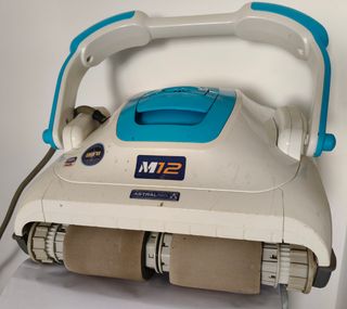 Robot Limpiafondos AstralPool M12