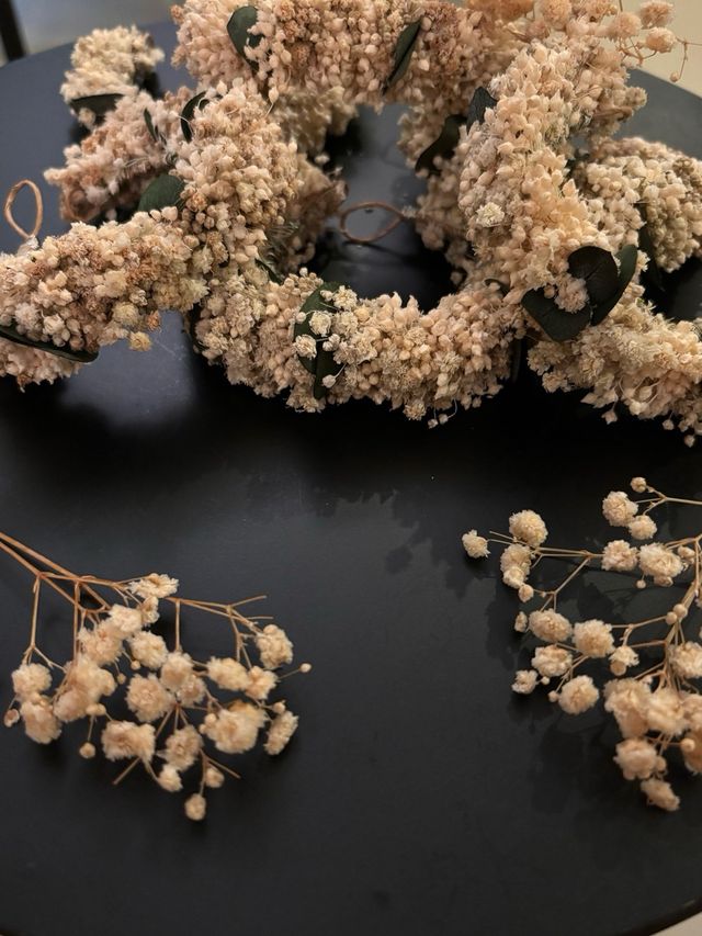 Bracciali con fiori stabilizzati per matrimoni o comunioni