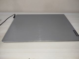 Portátil Lenovo seminuevo