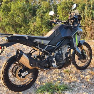 Alquila CFMOTO 450MT por días