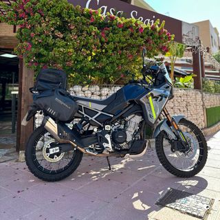 Alquila CFMOTO 450MT por días