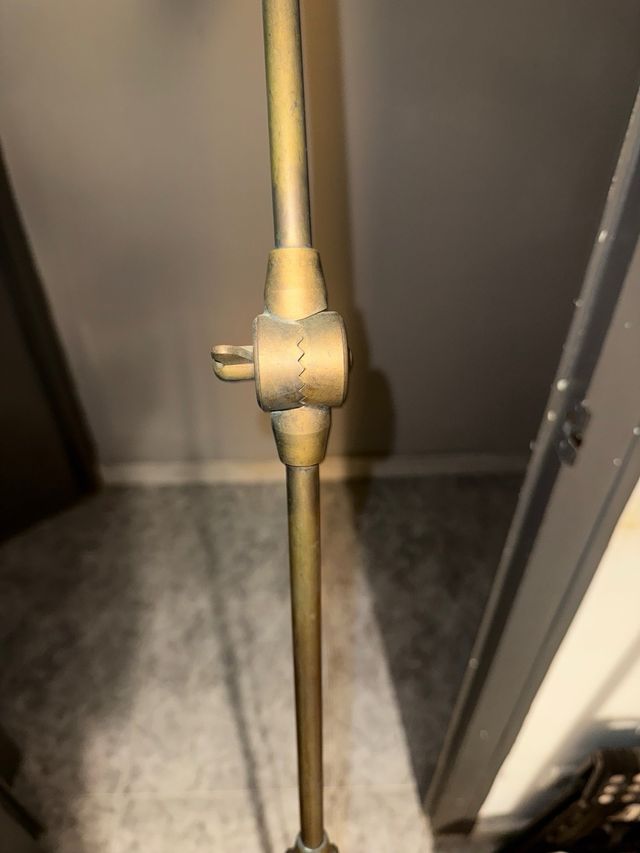 Lampara flexo latón mate vintage