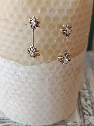 Pendientes antiguos oro brillantes