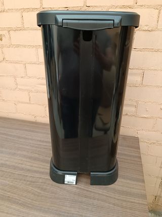 Cubo basura cocina - 40 litros