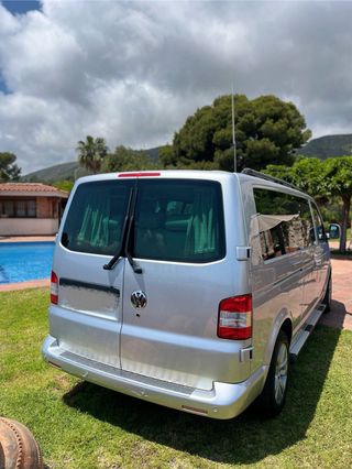 Volkswagen Caravelle T5 – 7 plazas