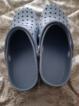 Zuecos Feliz Caminar azules, talla 36