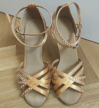 Zapatos de baile latino