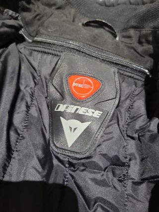 Chaqueta moto Marca Dainese