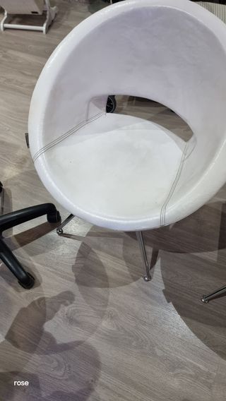Silla YAHARI blanca diseño moderno