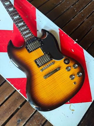 Epiphone SG G-400 fm Deluxe flametop modern