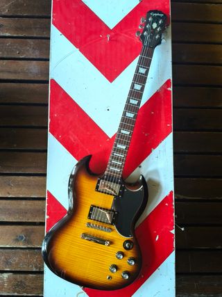 Epiphone SG G-400 fm Deluxe flametop modern
