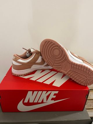 Nike Dunk LowRose Whisper