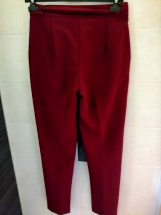 Pantalón de vestir rojo de nube s
