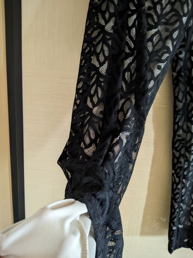 Pantaloni pizzo neri eleganti curvy