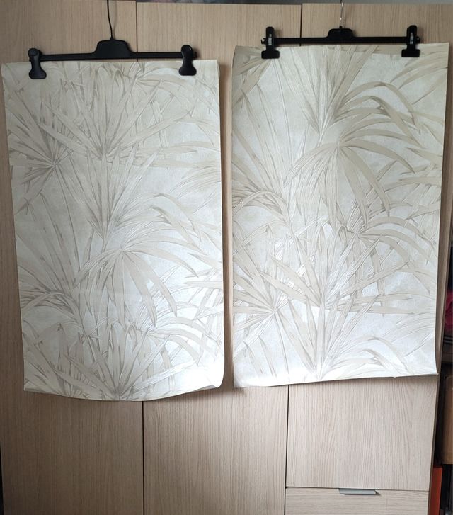Papel pintado hojas beige