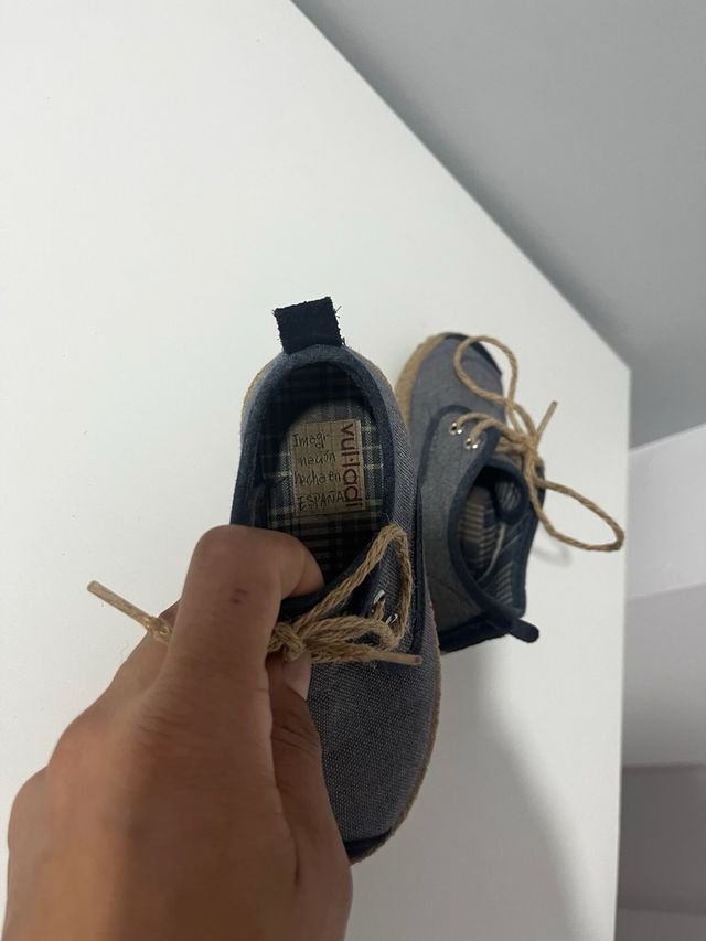 Zapatillas niño -talla 25