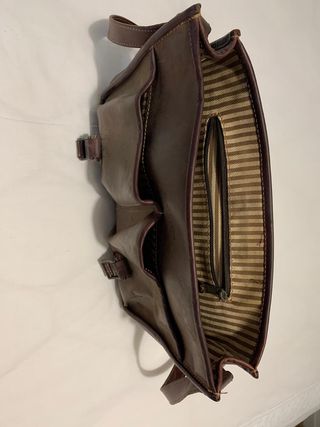 Maletín cuero marrón