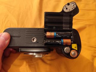 Cámara Nikon F-401s + objetivo Tamron 28-200 mm