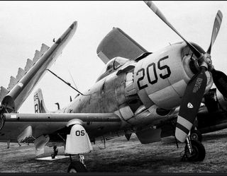 Cámara Nikon F-401s + objetivo Tamron 28-200 mm