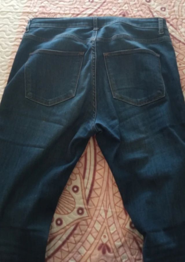 Vaqueros ajustados azul marino