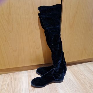 Botas altas terciopelo negras