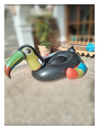 Tucán hinchable gigante Jilong