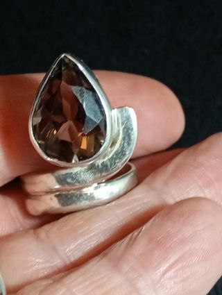 Anillo plata ley con cuarzo ahumado