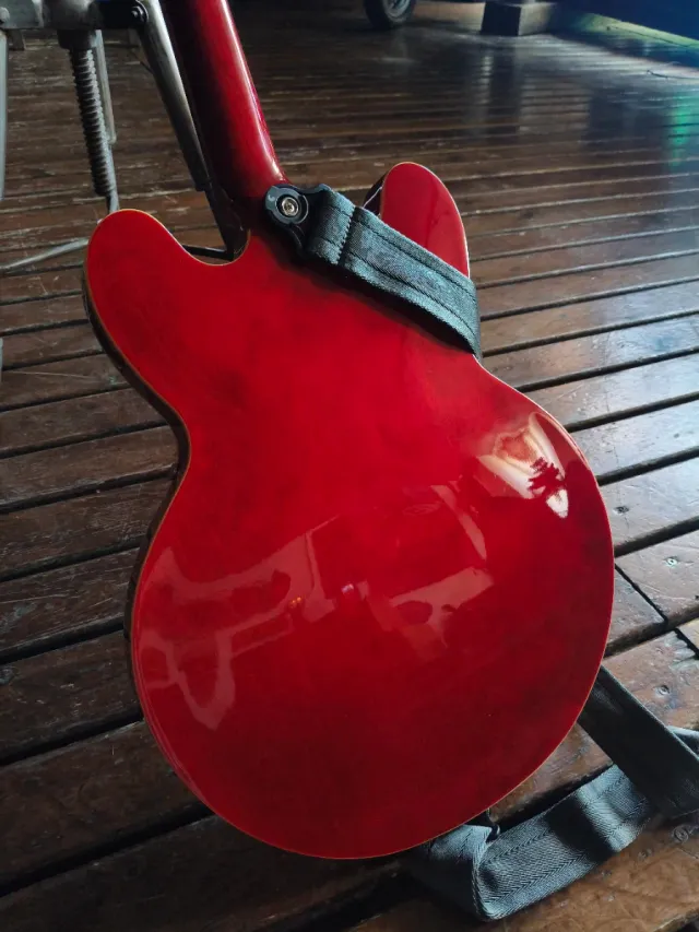 Epiphone 335 Guitarra semihueca hambuckers hh