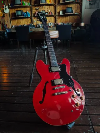 Epiphone 335 Guitarra semihueca hambuckers hh