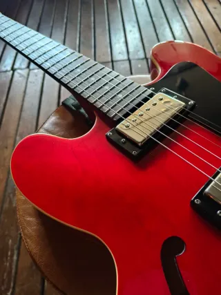 Epiphone 335 Guitarra semihueca hambuckers hh