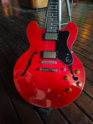 Epiphone 335 Guitarra semihueca hambuckers hh