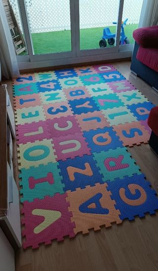 Alfombra puzzle ABC (36 piezas)