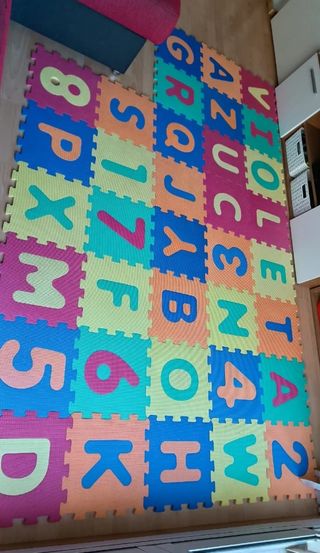 Alfombra puzzle ABC (36 piezas)