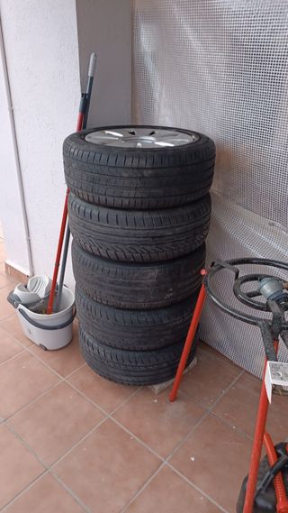 Llantas+ Neumáticos