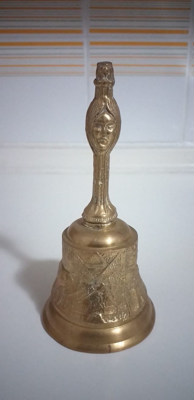 Campanas de bronce Como nuevo Antigüedades