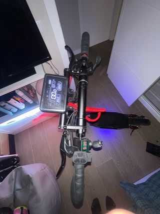 Patinete eléctrico iscooter ix4 con muchos extras 