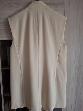 Chaleco blazer beige Stradivarius