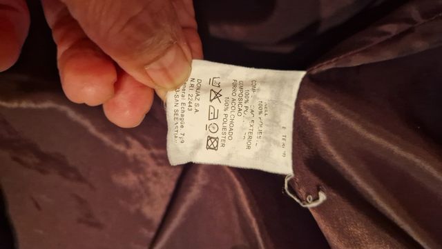 Abrigo acolchado marrón claro mujer