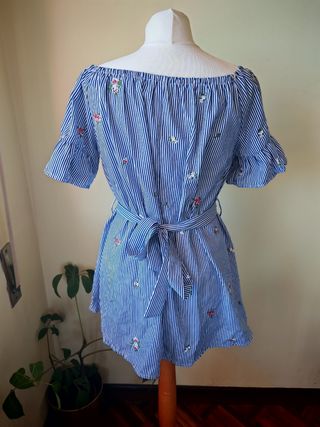 Vestido rayas azul blanco de verano.