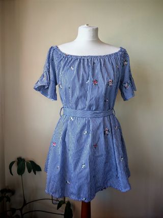 Vestido rayas azul blanco de verano.