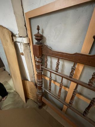 Cabezal cama antiguo de madera