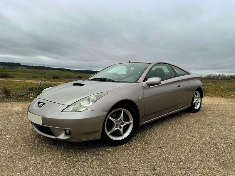 Toyota Celica 2001 - foto 1